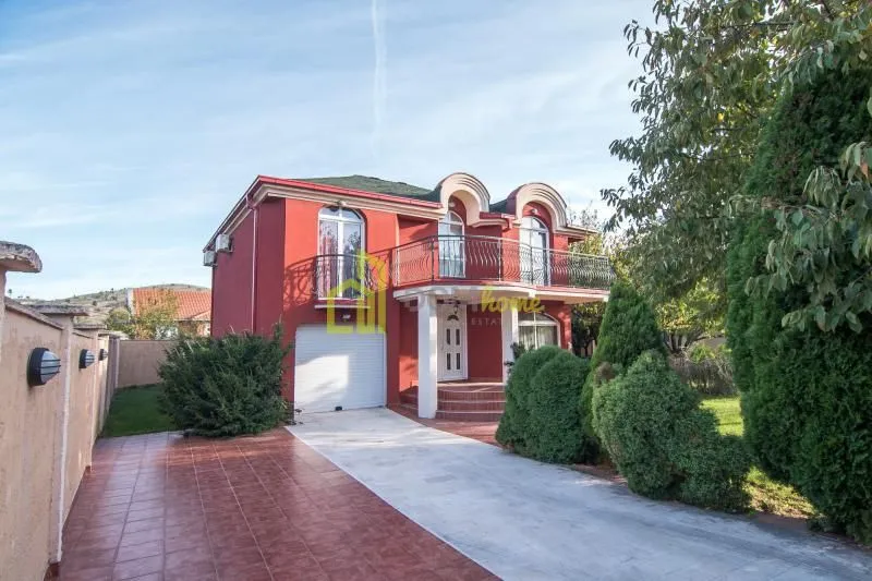Rent, house, 200m², Donja Gorica, Podgorica