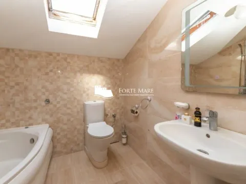 Prodaja, kuća, 356m², Herceg Novi, Crna Gora - image 11