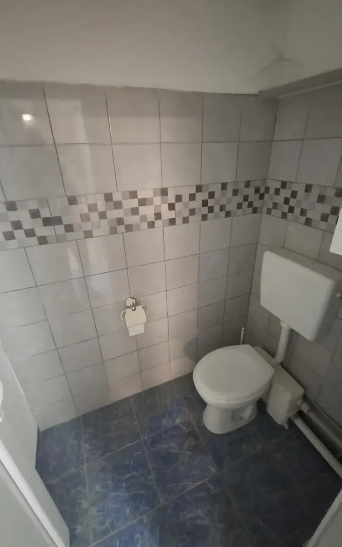 Rent, office space, 140m², Petrovaradin, Novi Sad