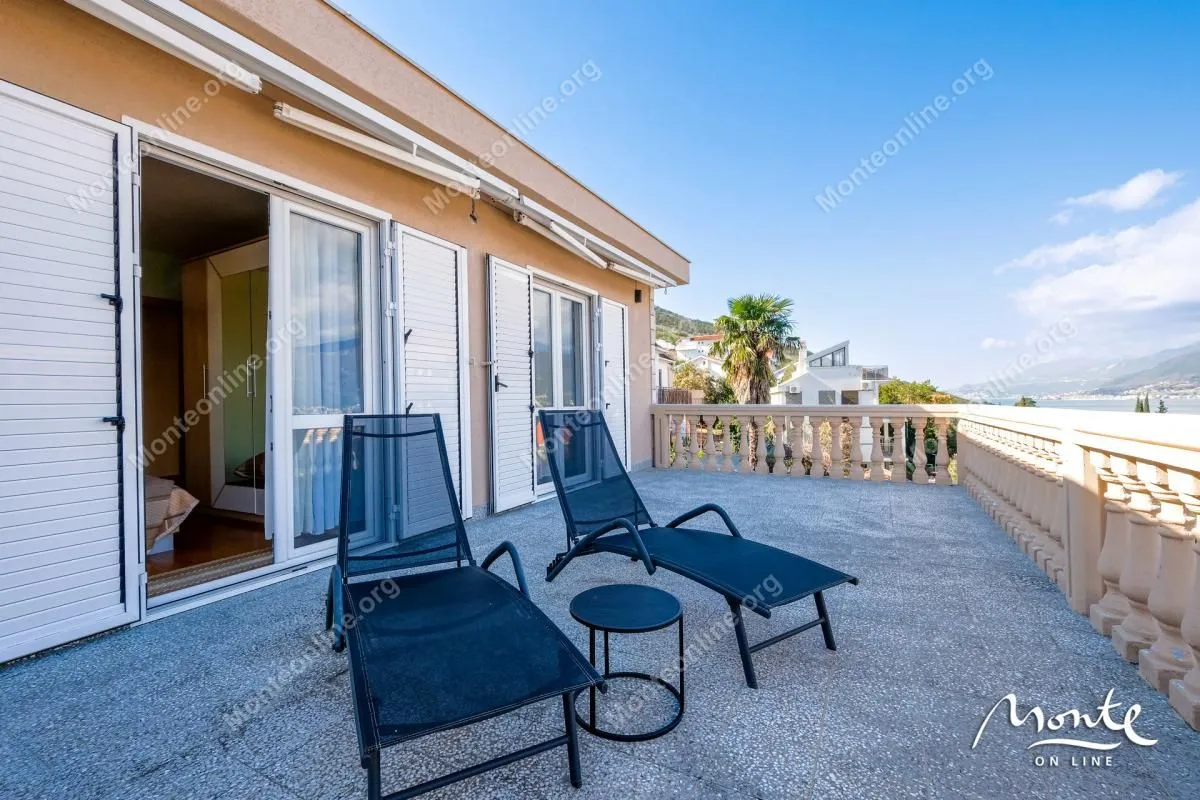 Prodaja, kuća, 210m², Krašići, Tivat