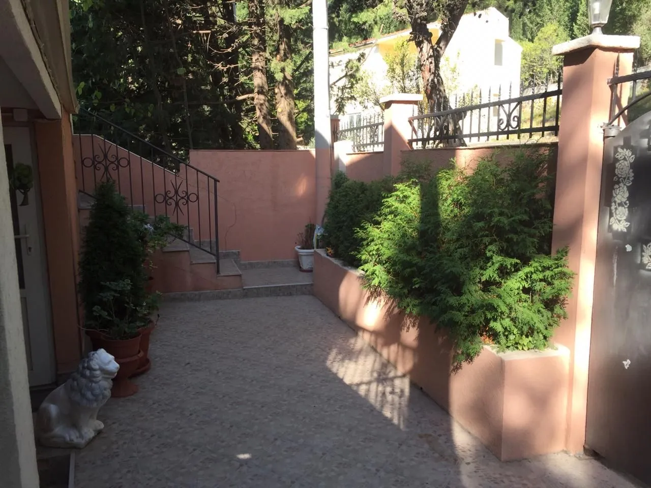 Sale, house, 219m², Šušanj, Bar