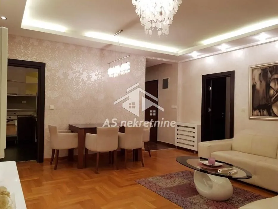Izdavanje, trosoban stan, 75m², Fon (Fon - Bilećka), Voždovac Sve Podlokacije