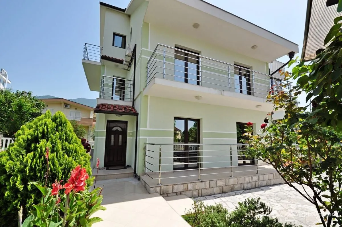 Sale, house, 222m², Donja Lastva, Tivat