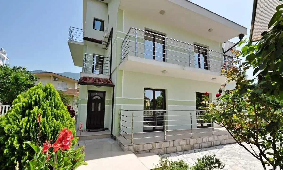 Prodaja, kuća, 222m², Donja Lastva, Tivat