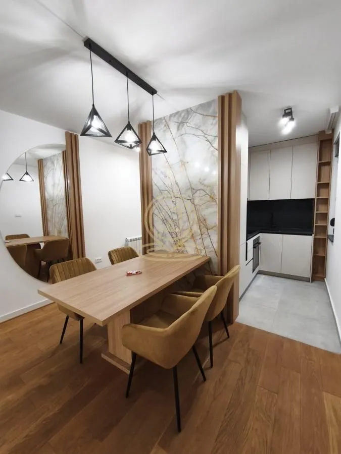 Rent, three bedroom apartment, 65m², Južni Bulevar, Vračar Sve Podlokacije