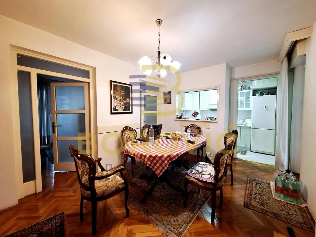 Sale, four bedroom apartment, 103m², Vračar Sve Podlokacije, Beograd