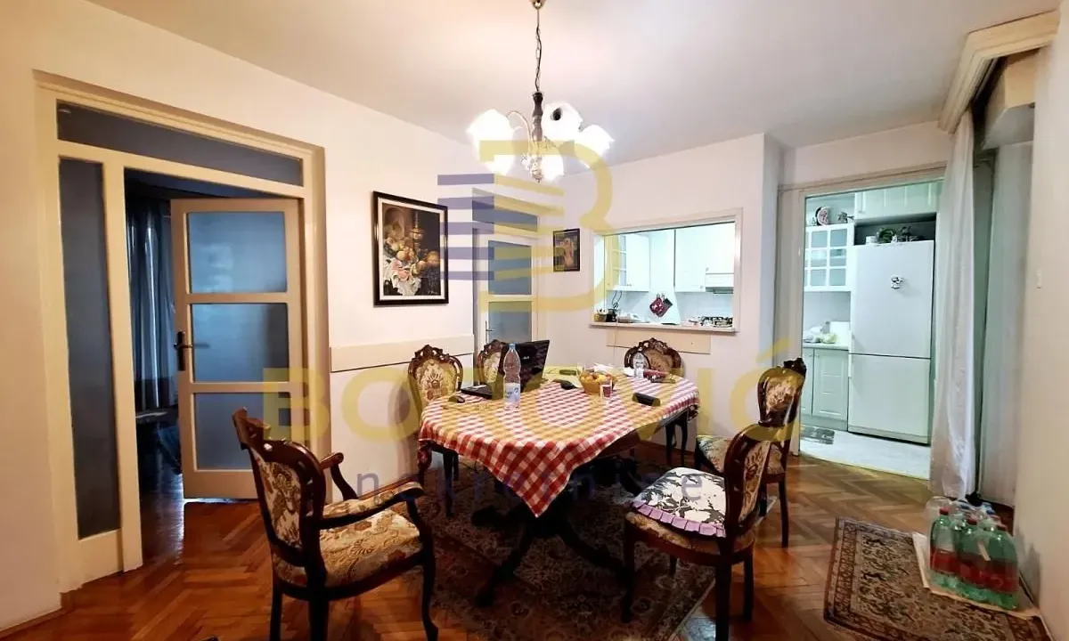 Sale, four bedroom apartment, 103m², Vračar Sve Podlokacije, Beograd