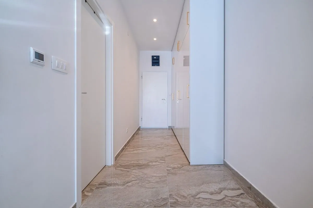 Sale, one bedroom apartment, 56m², Rafailovići, Budva
