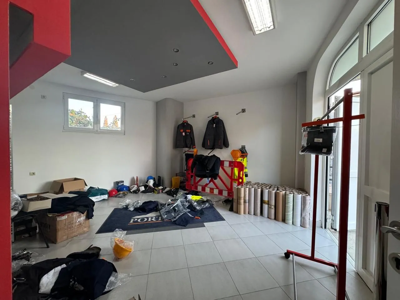 Rent, office space, 120m², Gornja Gorica, Podgorica