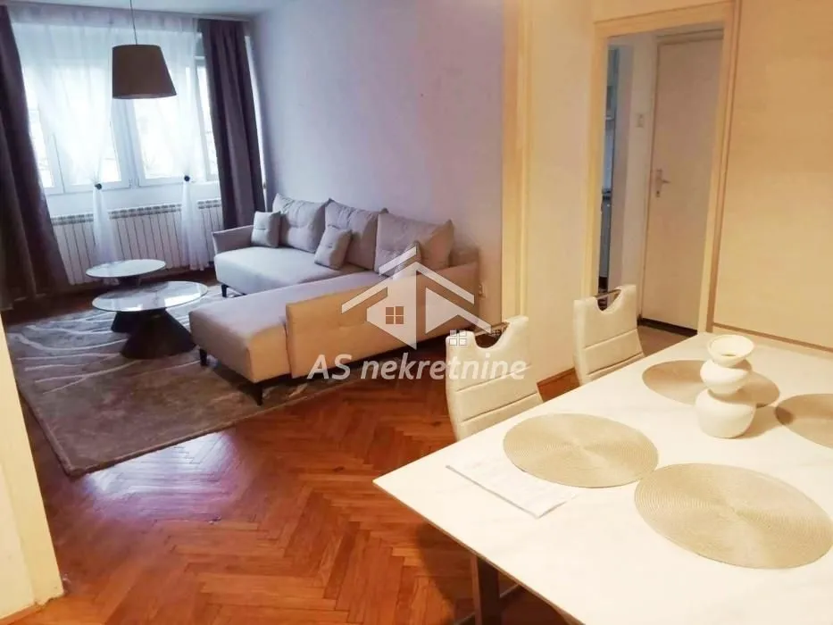 Izdavanje, dvosoban stan, 62m², Stari Grad, Beograd