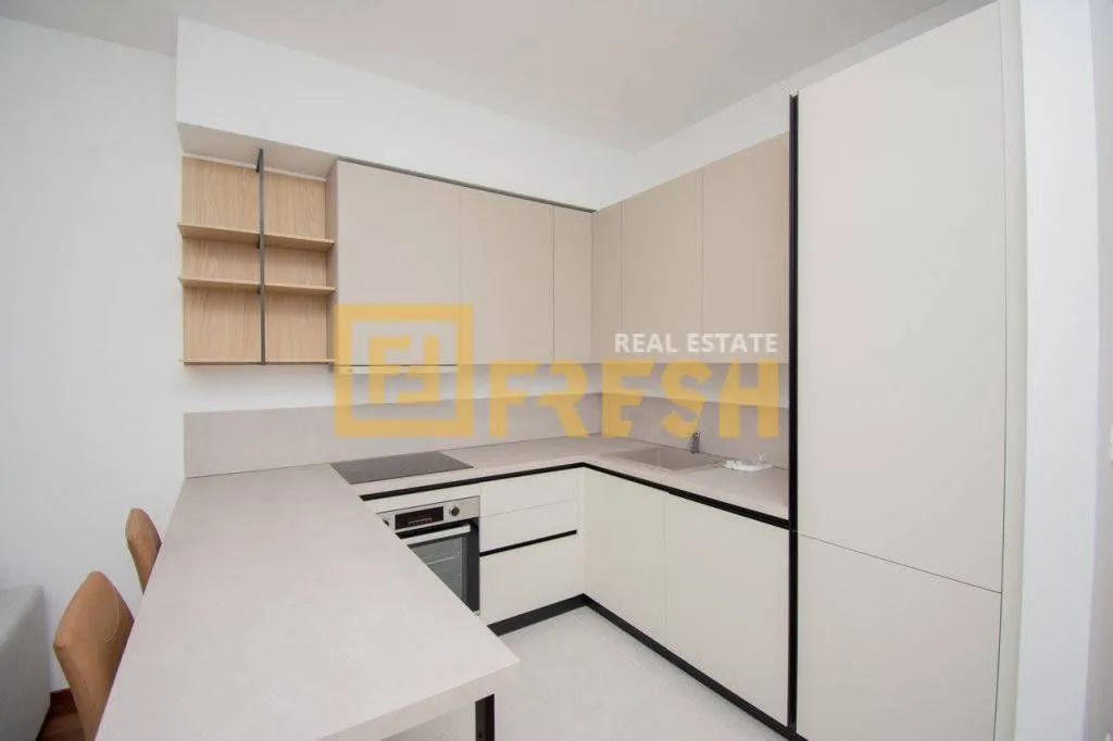 Izdavanje, dvosoban stan, 70m², Master Kvart, Podgorica
