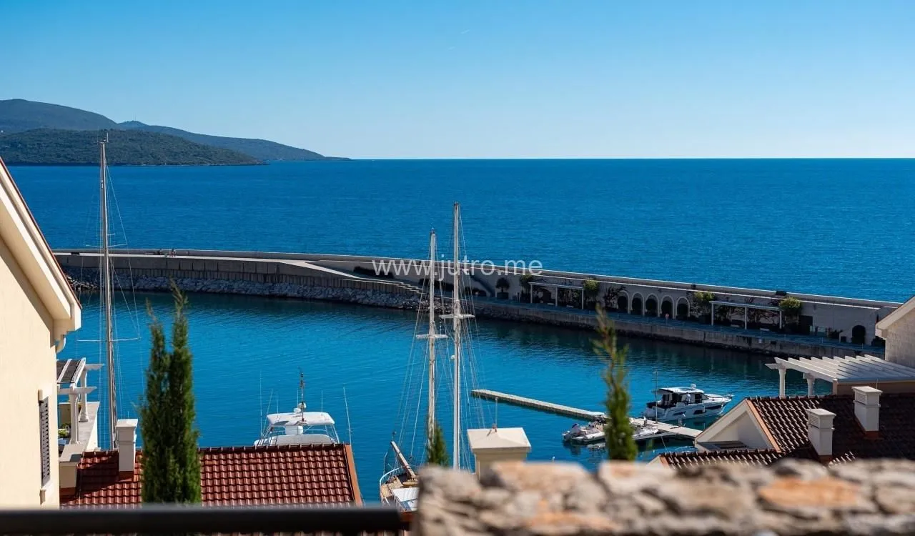Prodaja, trosoban stan, 190m², Luštica Bay, Tivat