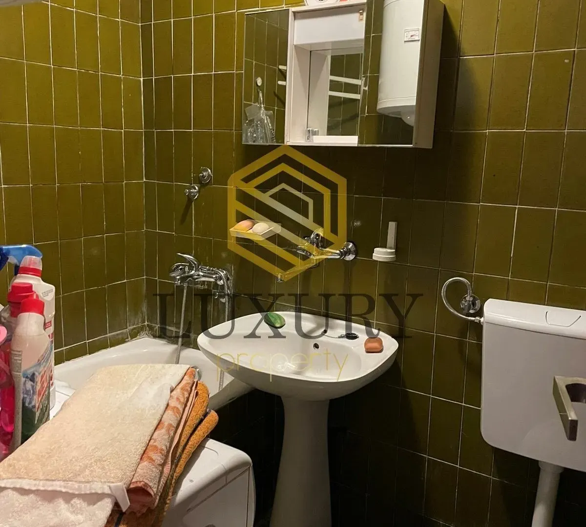 Rent, three bedroom apartment, 95m², Blok 5, Podgorica
