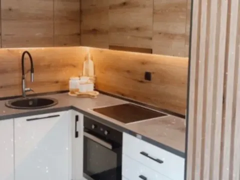 Izdavanje, dvosoban stan, 85m², Kavač, Kotor - image 2