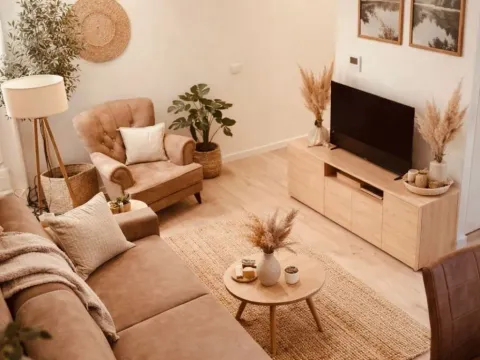 Izdavanje, jednosoban stan, 55m², Tivat, Crna Gora - image 1