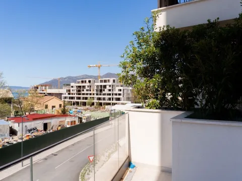 Prodaja, jednosoban stan, 61m², Tivat, Crna Gora - image 5