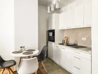 Sale, one bedroom apartment, 38m², Bečići, Budva - image 2