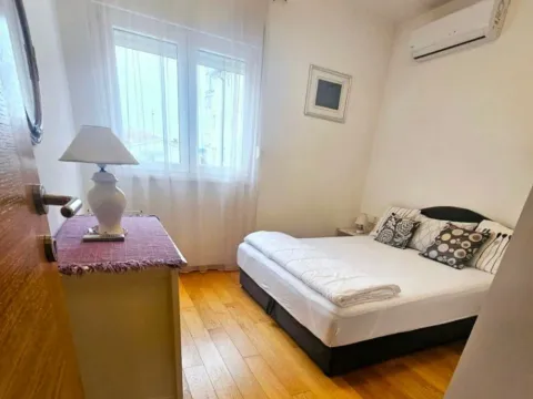 Izdavanje, jednosoban stan, 48m², Blok 9, Podgorica - image 6