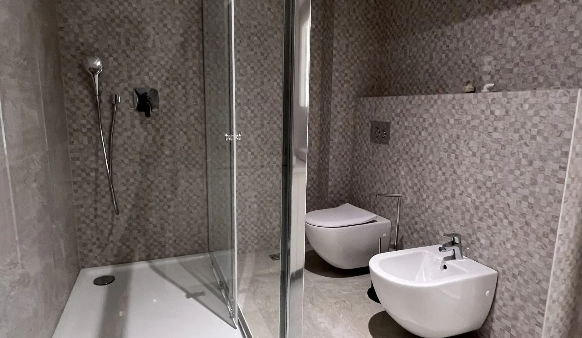 Sale, five bedroom apartment, 198m², Kotor, Crna Gora