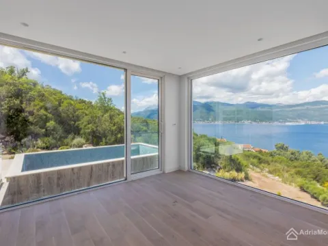 Prodaja, kuća, 328m², Krašići, Tivat - image 1