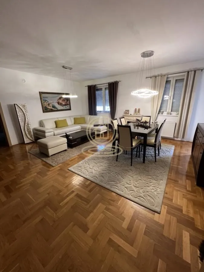Prodaja, četvorosoban stan, 128m², Novo naselje, Novi Sad