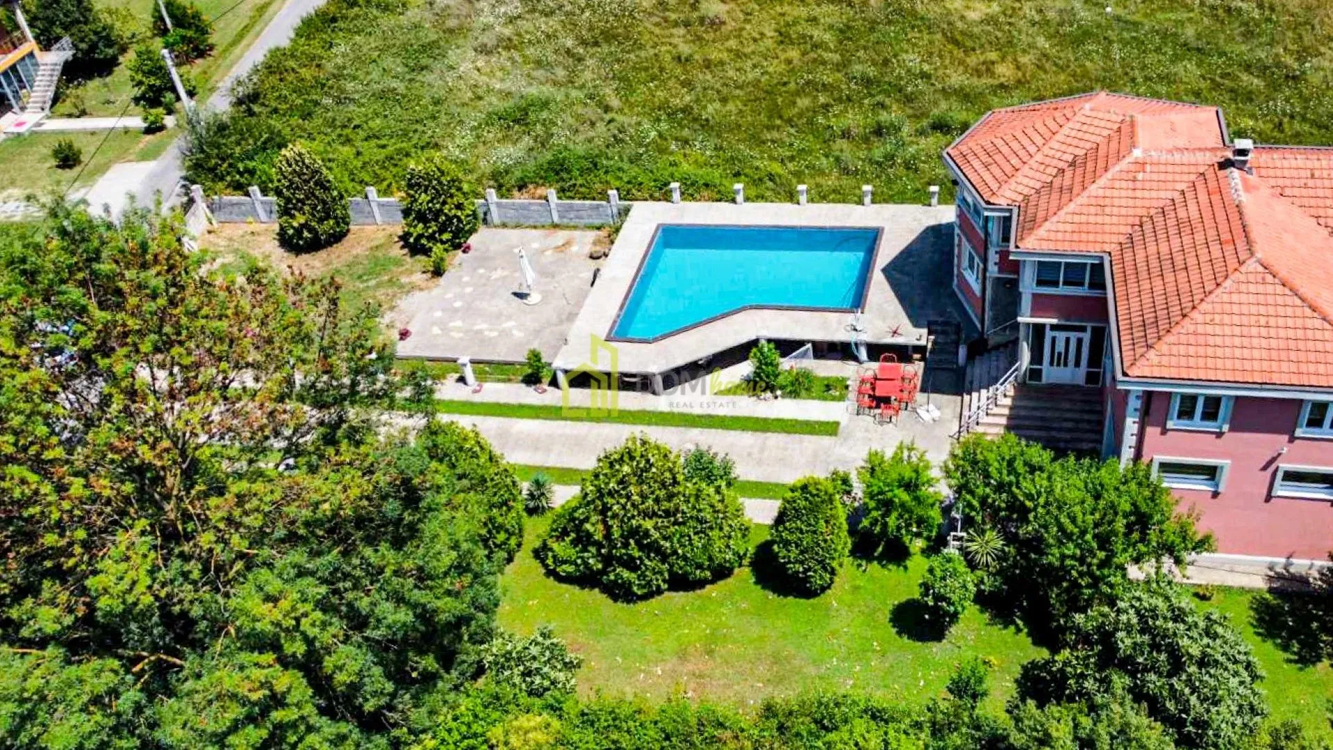 Prodaja, kuća, 340m², Danilovgrad, Crna Gora