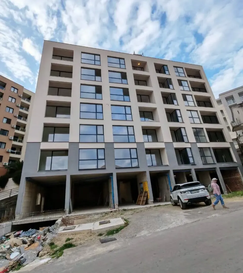 Sale, one bedroom apartment, 55m², Bečići, Budva