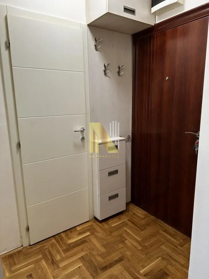 Izdavanje, jednosoban stan, 40m², Nova Detelinara, Novi Sad Sve Podlokacije