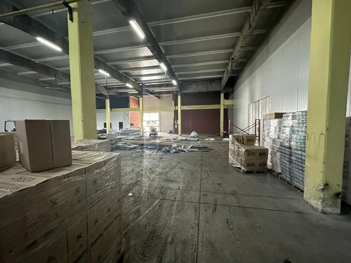 Rent, office space, 980m², Niš, Srbija