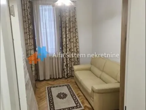 Izdavanje, četvorosoban stan, 120m², Savski Venac, Beograd - image 12