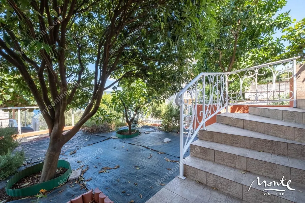 Prodaja, kuća, 89m², Krašići, Tivat