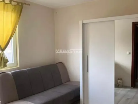 Rent, two bedroom apartment, 45m², Savski Venac, Beograd - image 5