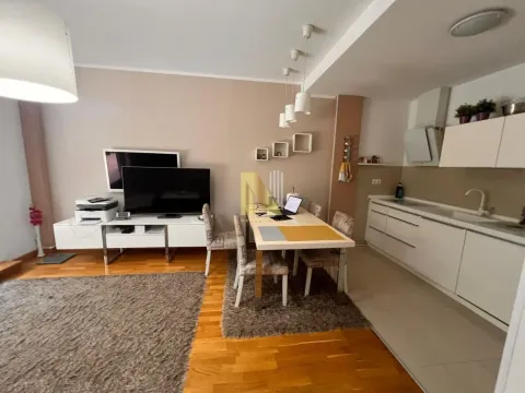 Prodaja, četvorosoban stan, 93m², Liman 3, Novi Sad Sve Podlokacije - image 2