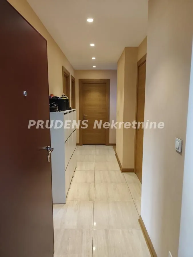 Prodaja, dvosoban stan, 62m², Savski Venac, Beograd