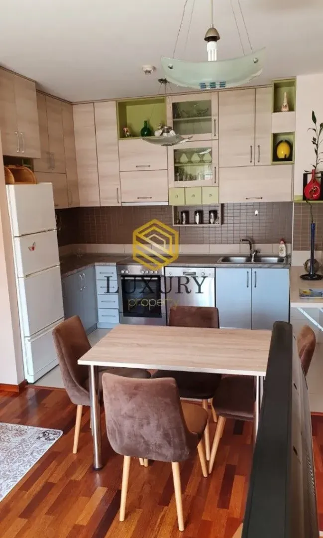 Rent, two bedroom apartment, 74m², City Kvart, Podgorica