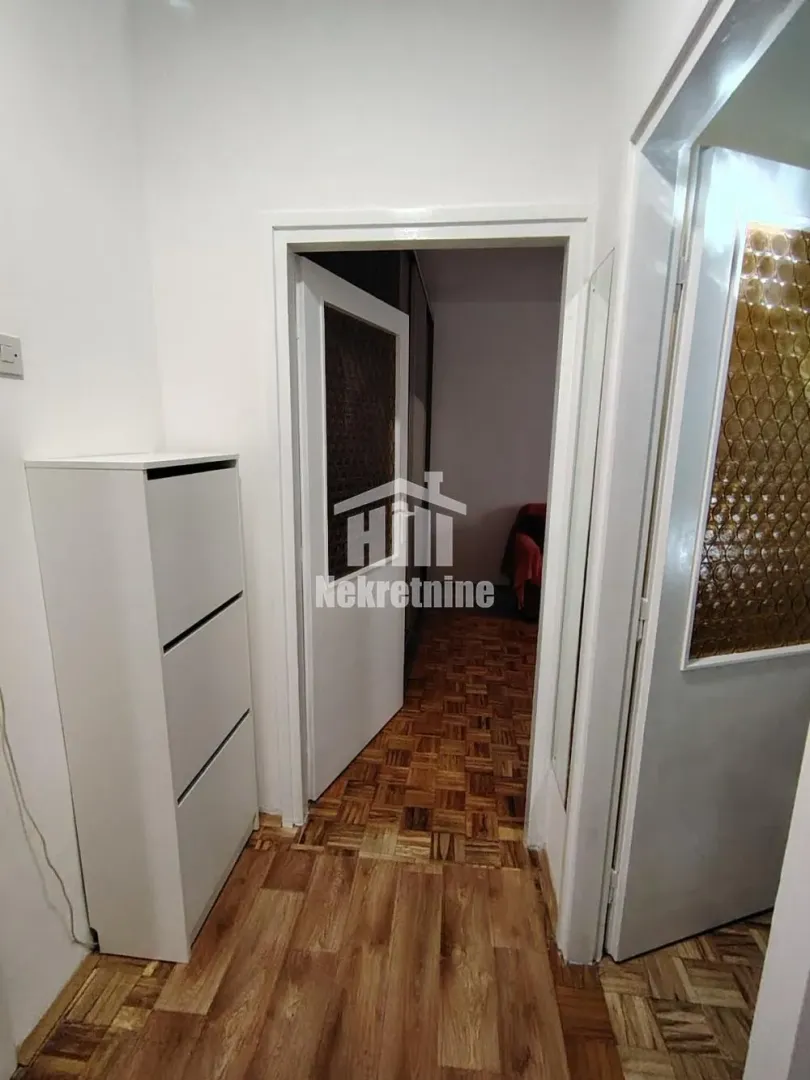 Izdavanje, jednosoban stan, 36m², Kanarevo Brdo, Beograd