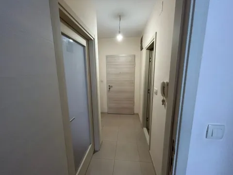 Izdavanje, jednosoban stan, 45m², Zabjelo, Podgorica - image 4