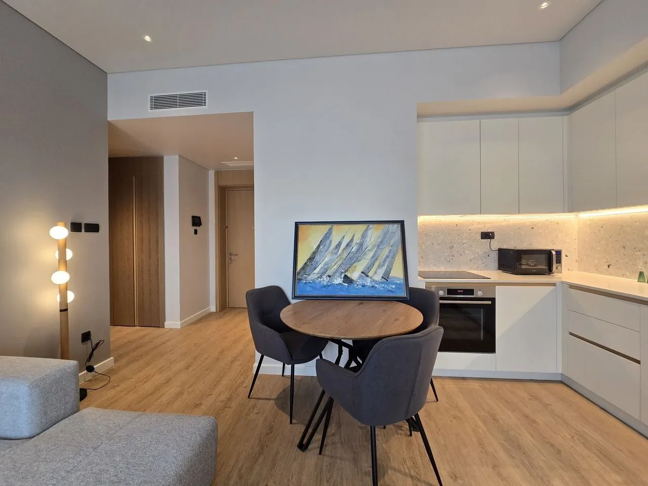 Rent, two bedroom apartment, 93m², Tivat, Crna Gora