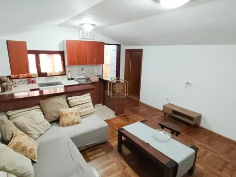 Izdavanje, kuća, 42m², Podgorica, Crna Gora - image 10