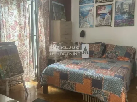 Sale, three bedroom apartment, 87m², Kalenić Pijaca, Vračar Sve Podlokacije - image 4