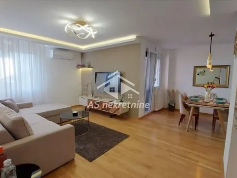 Izdavanje, dvosoban stan, 55m², Novi Beograd Blok 1 Fontana, Novi Beograd Sve Podlokacije - image 2
