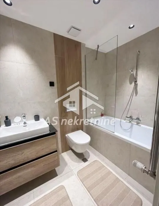 Rent, three bedroom apartment, 80m², Savski Venac, Beograd