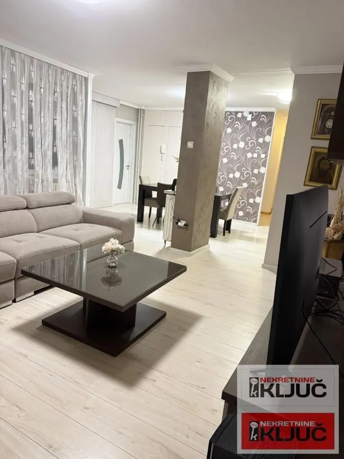 Prodaja, trosoban stan, 78m², Liman 4, Novi Sad Sve Podlokacije