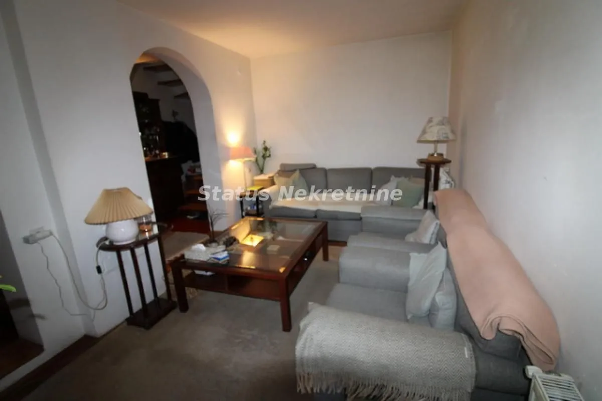 Prodaja, kuća, 134m², Sremska Kamenica, Petrovaradin
