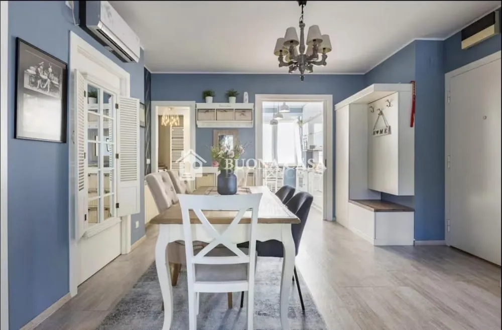 Prodaja, trosoban stan, 80m², Stari Grad, Beograd