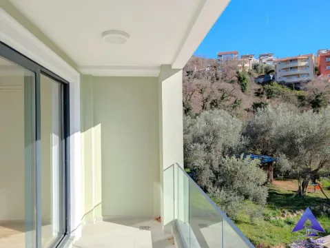 Prodaja, dvosoban stan, 93m², Kamenovo, Budva - image 2
