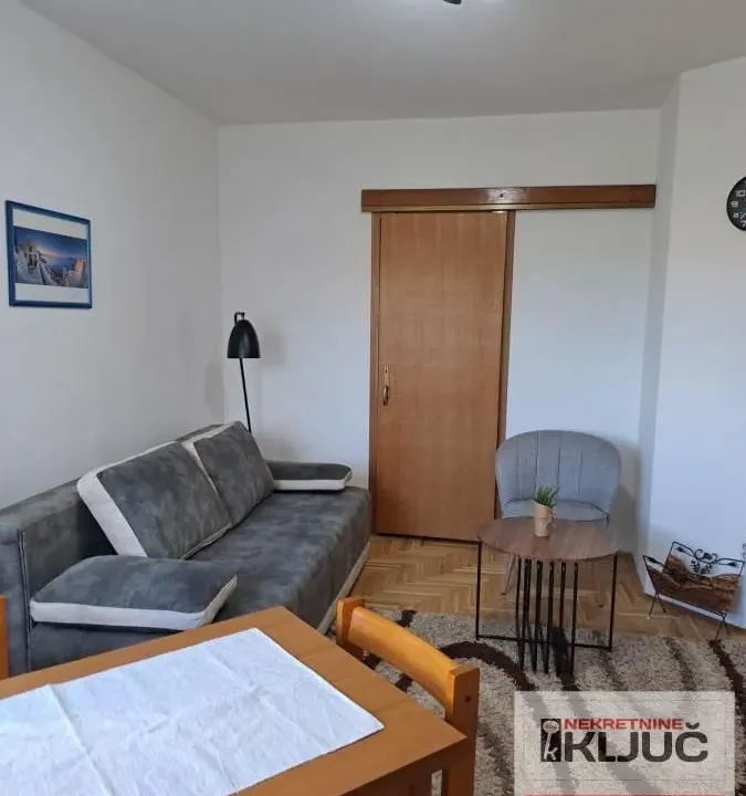 Rent, one bedroom apartment, 41m², Železnička Stanica, Novi Sad Sve Podlokacije