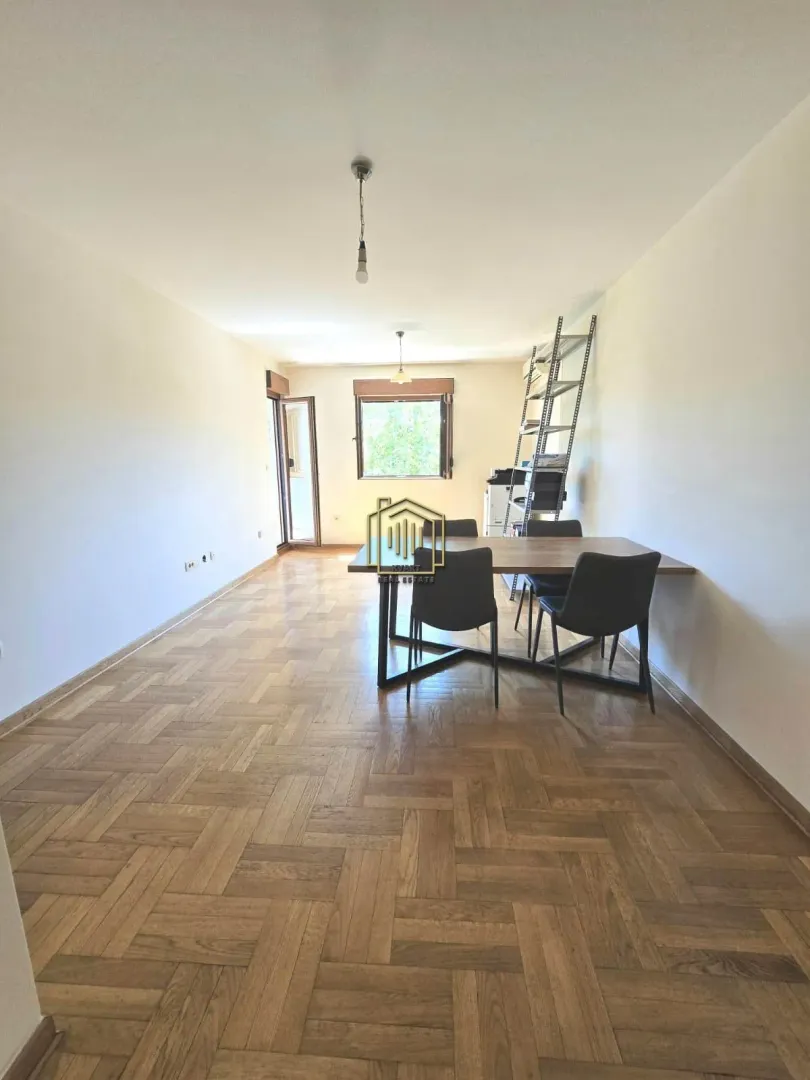 Prodaja, dvosoban stan, 64m², Stari Aerodrom, Podgorica