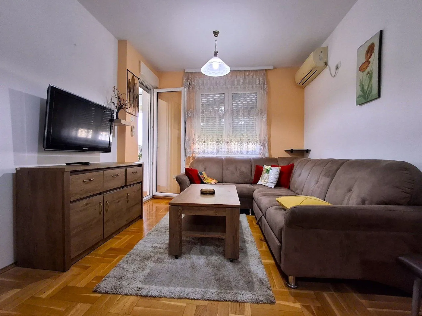 Rent, one bedroom apartment, 41m², Pobrežje, Podgorica