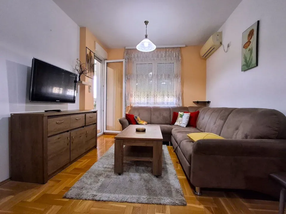 Rent, one bedroom apartment, 41m², Pobrežje, Podgorica